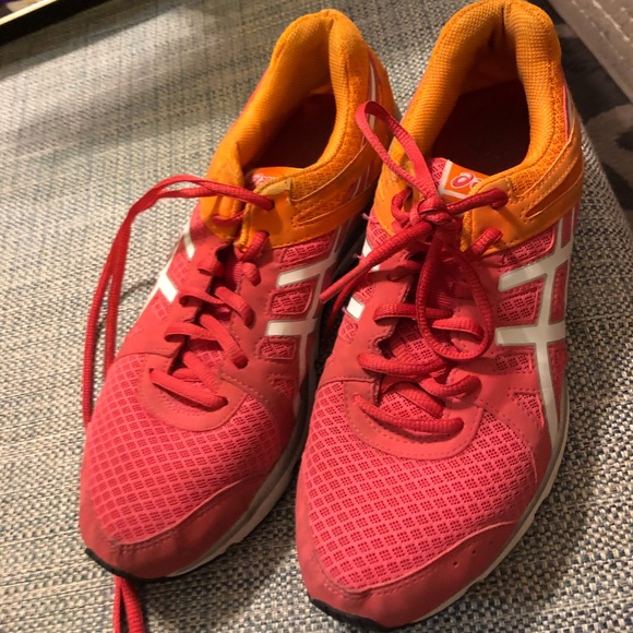 Asics Running Shoes - Picture 2 of 2